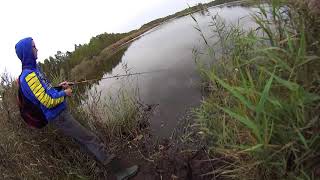 щука в глухом торфяннике на неогруженную резину Crazy Fish Glider