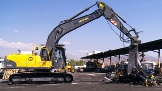 Car Crushing Mayhem! Behind the Scenes at an Auto Wrecker - HOT ROD Unlimited Episode 32