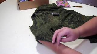 как залатать дырку на футболке. how to patch up a hole in the shirt.