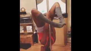 Melissa Roberts - Hook (First Attempt) [Pole Fitness]
