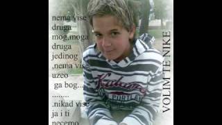 Nike R I P