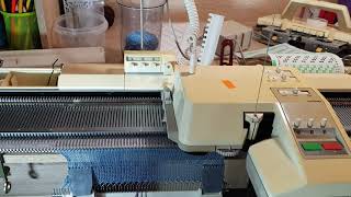 Вязальная машина Brother 842 и робот каретка KG 88