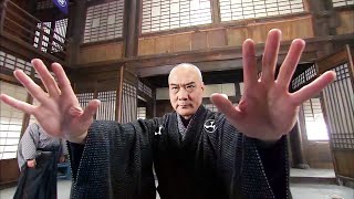 2位功夫大師挑戰日本武館，一路神擋殺神佛擋殺佛，不料竟惹出了日本武道至尊！ ️ 抗日