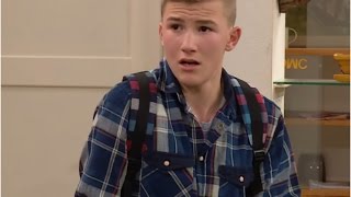 Uczeń wpadł w szał kiedy usłyszał decyzję swojej matki [Szkoła odc. 390]