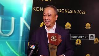 Bangkitkan Kejayaan BNI, Royke Tumilaar Dianugerahi Penghargaan