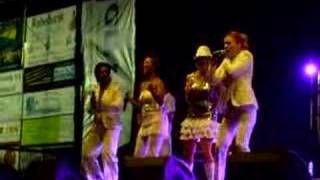 2 hot 2 handle - Holiday (madonna)