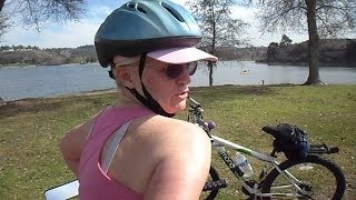Is It Sexy For A Woman To Show Her Bra Straps?