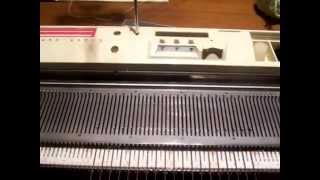 Machine toyota KS858 : Montage automatique.