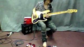 Loop Pedal demo (BOSS RC-30)