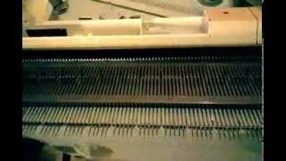 Strickmaschine Brother KH 930, Motor KE 100, Fang-Patent-Muster NR. 255