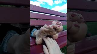 Tickling sunshine's feet ?