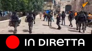 Gerusalemme: continuano gli scontri tra palestinesi e forze dell'ordine israeliane