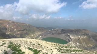 空撮 2015-08-07蔵王連峰 御釜 (Mount Zao "Okama", Miyagi pref., Japan)