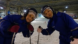 ВЛОГ ✿ VLOG! Едем кататься на лыжах. Катя упала, сломался подъемник, гигантский снеговик и горки