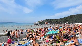 АРХИПО-ОСИПОВКА в августе. На пляжах МЕСТ НЕТ.