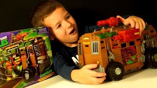 Черепашки Ниндзя - Игрушки из Мультика TMNT Боевой Фургон - Видео для Детей