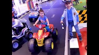 ТЦ Авиапарк. Играем с Глебом! Горки, Вулкан, Гонки в MOTOR-CITY | Где же Глеб?