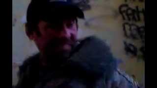Бомж курнув травки