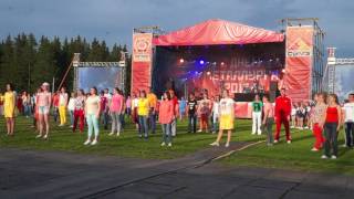 Флешмоб на День металлурга 2017 в Ревде (часть 2), ри-тв