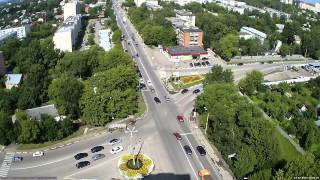 Перегруженная газель не вошла в поворот