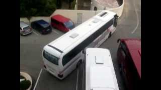 man autobus