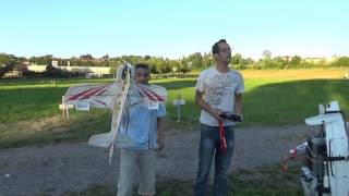 Flyfreak Fliegt die Rc Sphinx Shockflyer leider mit zu kleinem Propeller Smile