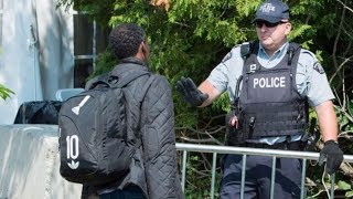 Immigration Department changed 'illegal' to 'irregular' on asylum seeker website