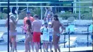 Девушки из COMEDY WOMAN танцуют стриптиз