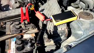 Mini-Arrancador de coche DBPower 8000mAh 300A Jump Starter