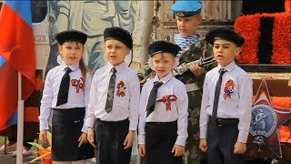 Настоящий парад ко дню Победы провели в детском саду №45