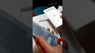 Распаковка Sharp Aquos s2