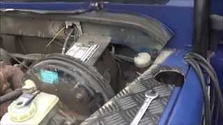 How to replace the clutch master cylinder on a Defender (with basic tools)