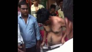 Lynch Mob Castrate Rapist Caught Attacking Girl in India!!!