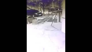 Видео с камер наблюдения у дома Парасюка взрыв не гранаты,а петарды