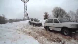 toyota land cruiser   off road