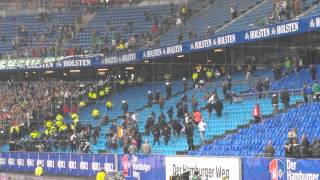 HSV Ultras stürmen den Werder Block