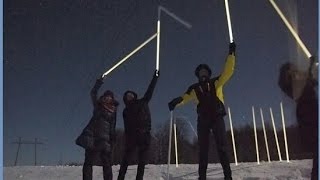 Лампочка светиться без электропитания! Мы были в шоке)