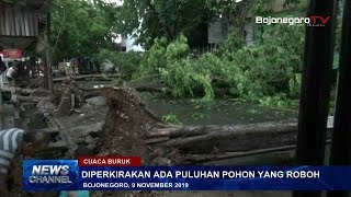 Begini Dahsyatnya Hujan Angin Puting Beliung yang Lumpuhkan Kota Bojonegoro