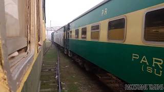 Parallel Action:47up Rehman baba Express & 101up Subak Raftar reaching Wazirabad Junction Same time