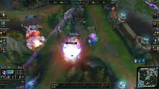2 cute girls playing league of legends