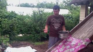 Как лучше очистить ягоды от мусора. Способ 2