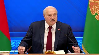 Лукашенко: Никаких конкретных личностей в Конституции быть не должно! Особо подчёркиваю!