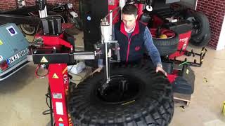 42x14.50-17 Maxxis Trepador M8060
