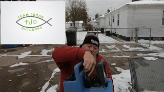 01 Ice Fishing Hacks 2019