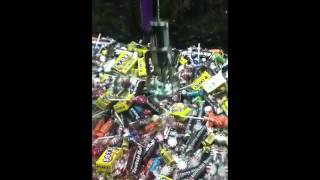 Zorua635 playing the candy crane