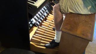 HAUPTWERK 32 FOOT PEDAL DEMO