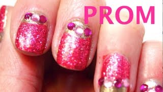 DIY Prom Nails: Quick and Sparkly!