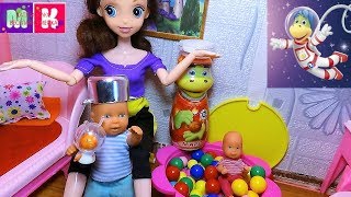 КАТЯ И МАКС ВЕСЕЛАЯ СЕМЕЙКА. ГОНКИ ПО ПЛАНЕТАМ С РАСТИШКОЙ. Дети сами новые видео