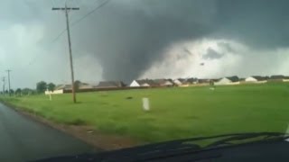 Oklahoma tornado: Amateur footage captures devastating twister