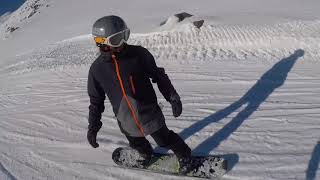 Mt Ruapehu - Turoa:  Snowboarding down Home Run